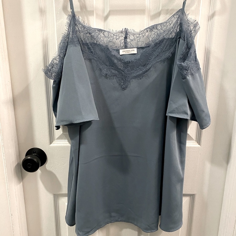 ❄️CHIC SOUL light blue off shoulder blouse SIZE 2X